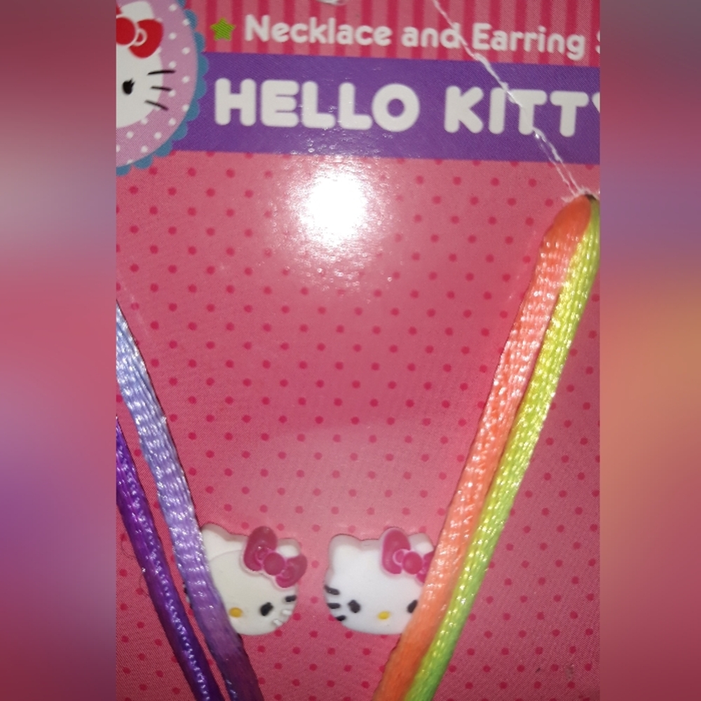 HELLO KITTY Sanrio Necklace and Earrings Set NEW - Picture 3 of 4